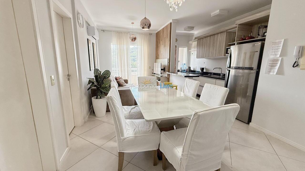 Apartamento para alquiler de vacaciones em Bombinhas (Praia de Bombas)