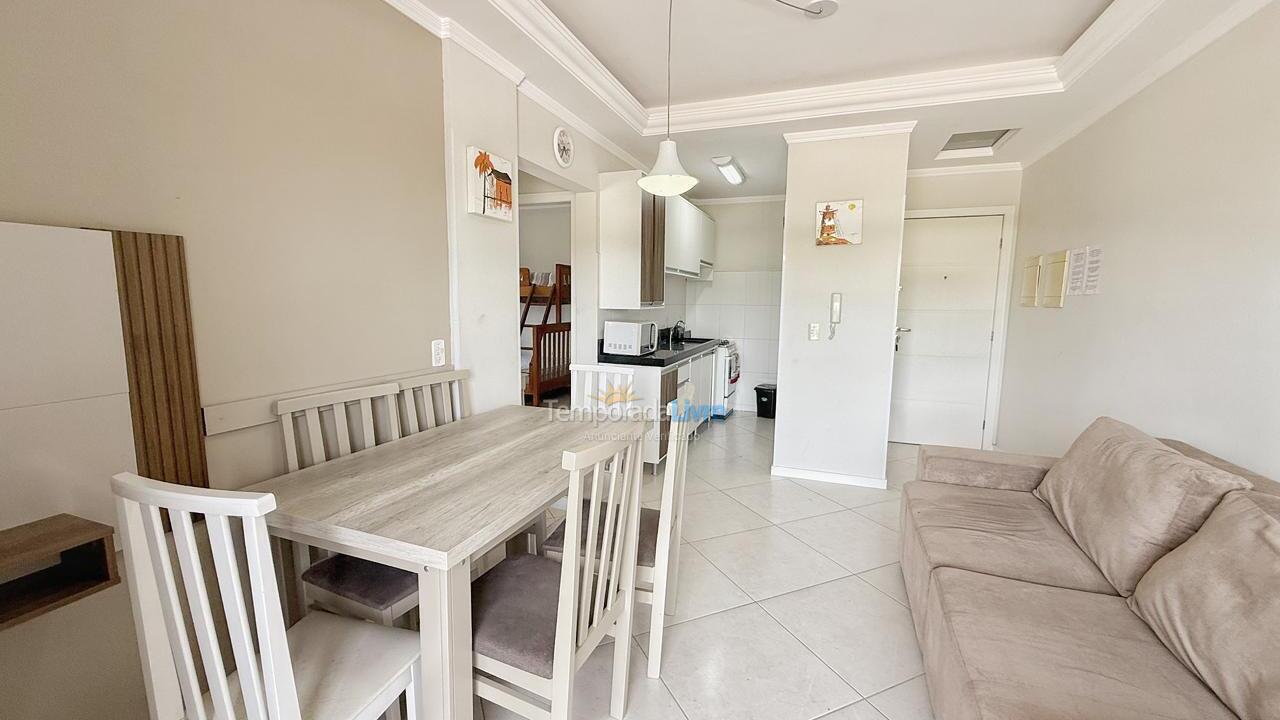 Apartment for vacation rental in Bombinhas (Praia de Bombas)