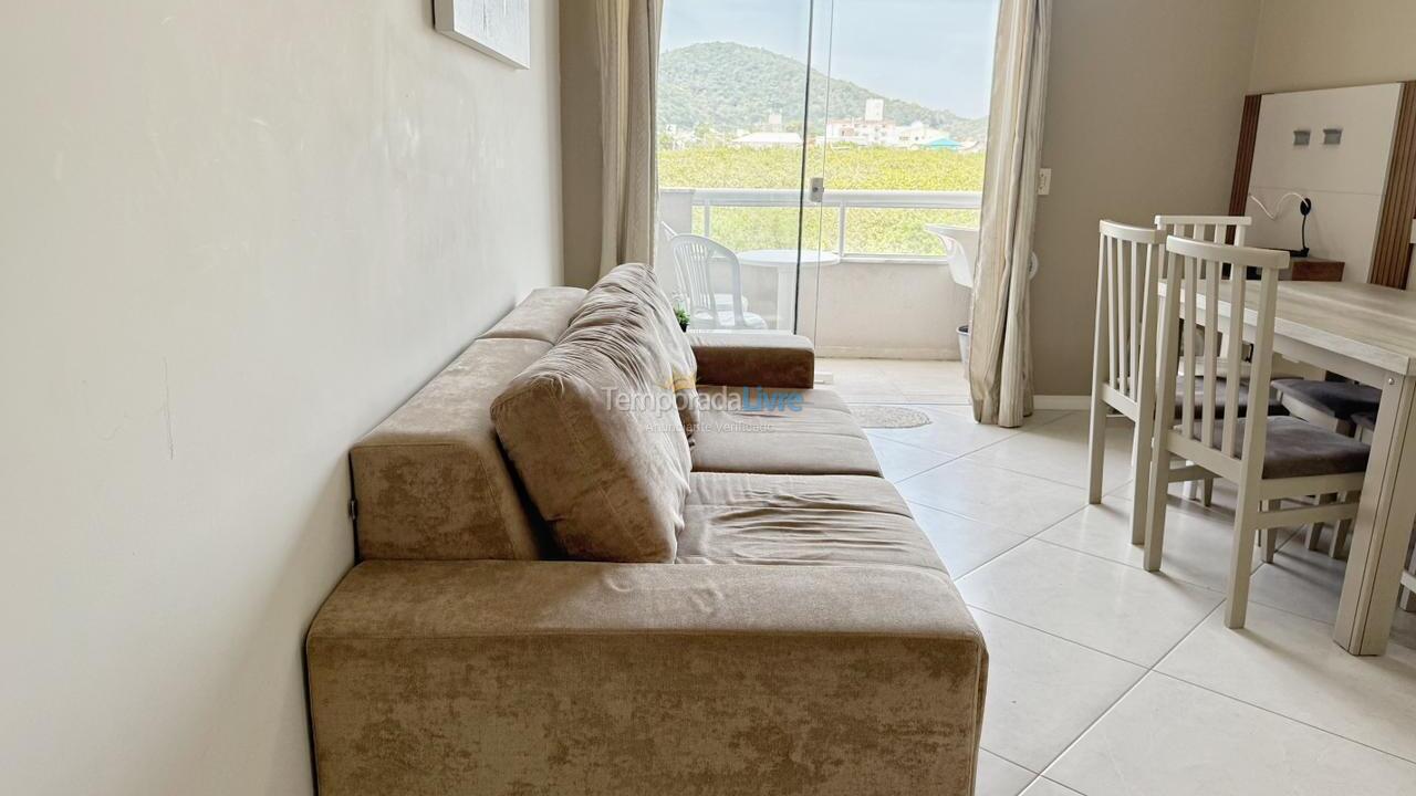 Apartment for vacation rental in Bombinhas (Praia de Bombas)