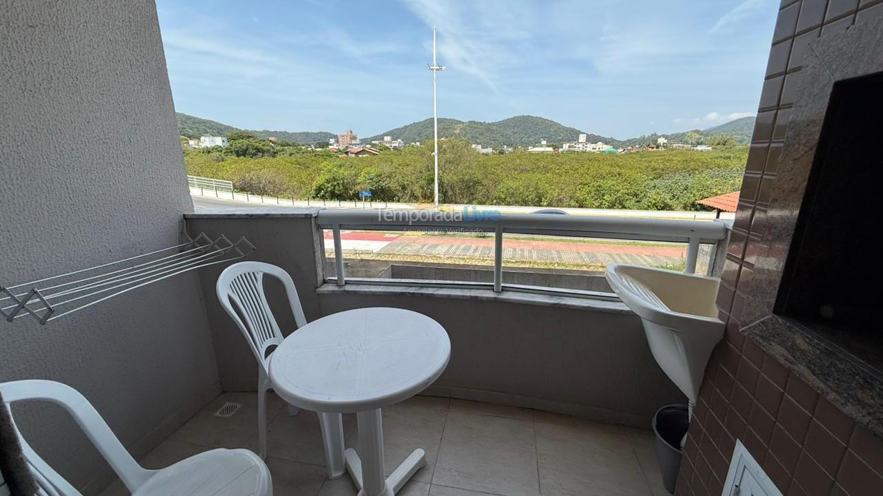 Apartment for vacation rental in Bombinhas (Praia de Bombas)