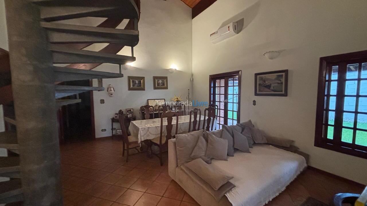 Chácara / sítio para aluguel de temporada em Americana (Iate Clube Campinas)