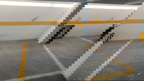 Balneario Camboriú, vista a la noria, piso alto, barbacoa, plaza de aparcamiento.