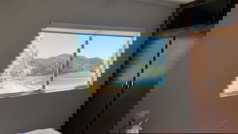 Balneario Camboriú, vista a la noria, piso alto, barbacoa, plaza de aparcamiento.