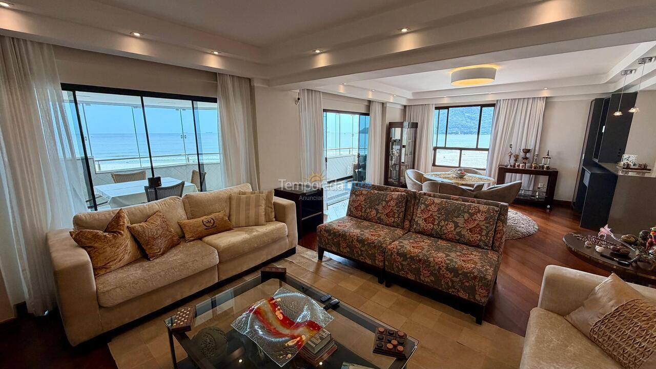 Apartamento para aluguel de temporada em Balneário Camboriú (Praia Central)