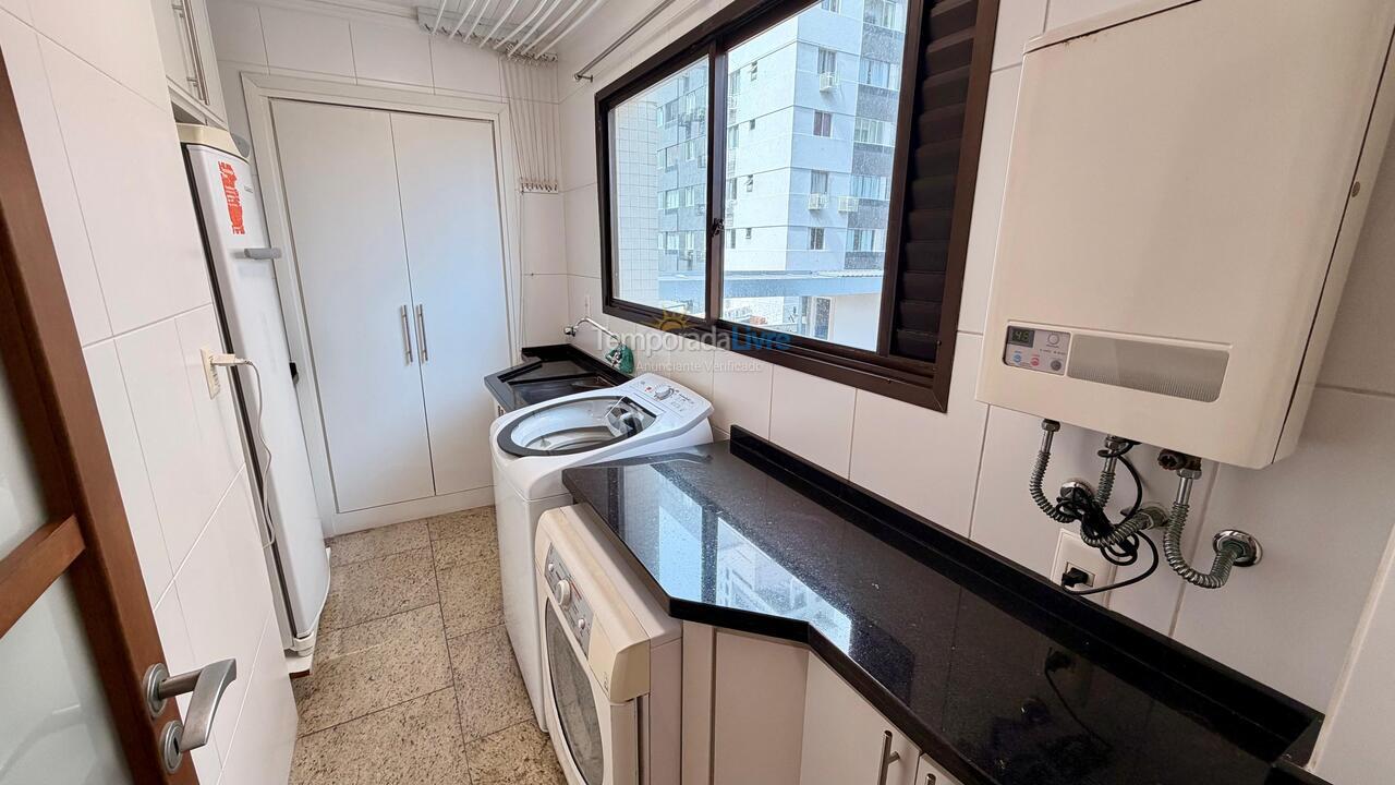 Apartamento para aluguel de temporada em Balneário Camboriú (Praia Central)