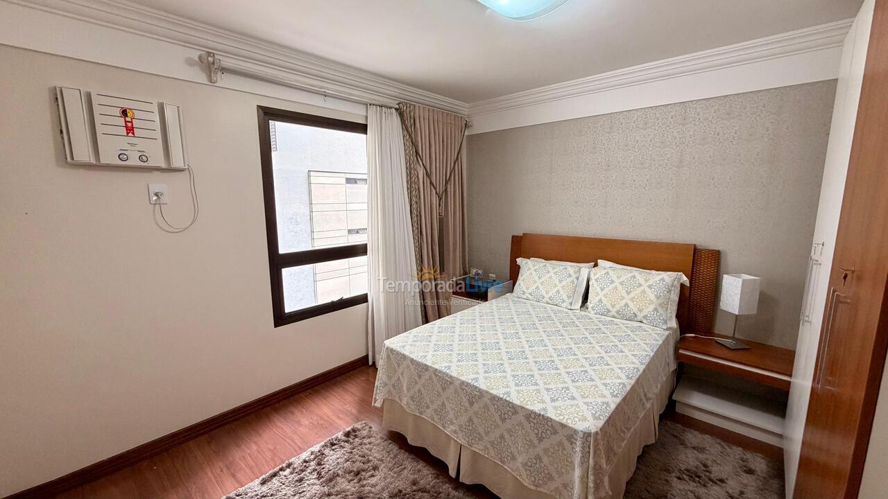 Apartamento para aluguel de temporada em Balneário Camboriú (Praia Central)