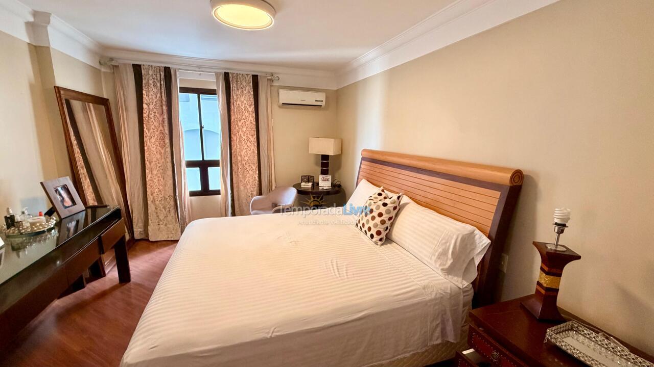 Apartamento para aluguel de temporada em Balneário Camboriú (Praia Central)