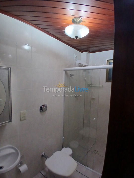 Apartamento para aluguel de temporada em Itapema (Meia Praia)