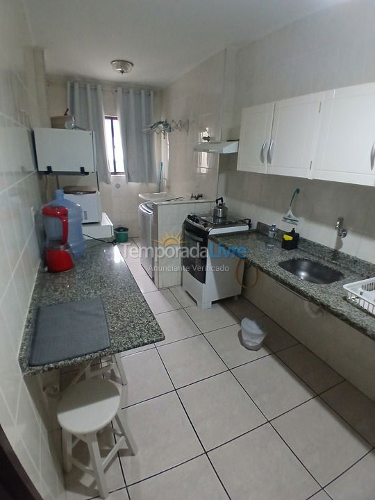 Apartamento para aluguel de temporada em Itapema (Meia Praia)