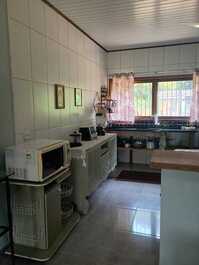 ¡Entre Paraty y Ubatuba, playas exuberantes! cerca de la pista y playas