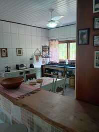 ¡Entre Paraty y Ubatuba, playas exuberantes! cerca de la pista y playas