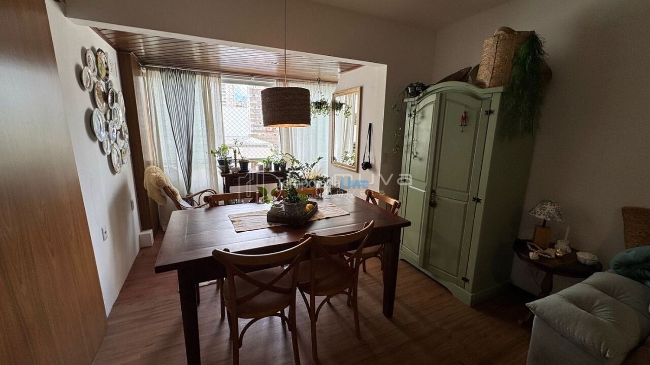 Apartamento para aluguel de temporada em Balneário Camboriú (Praia Central)