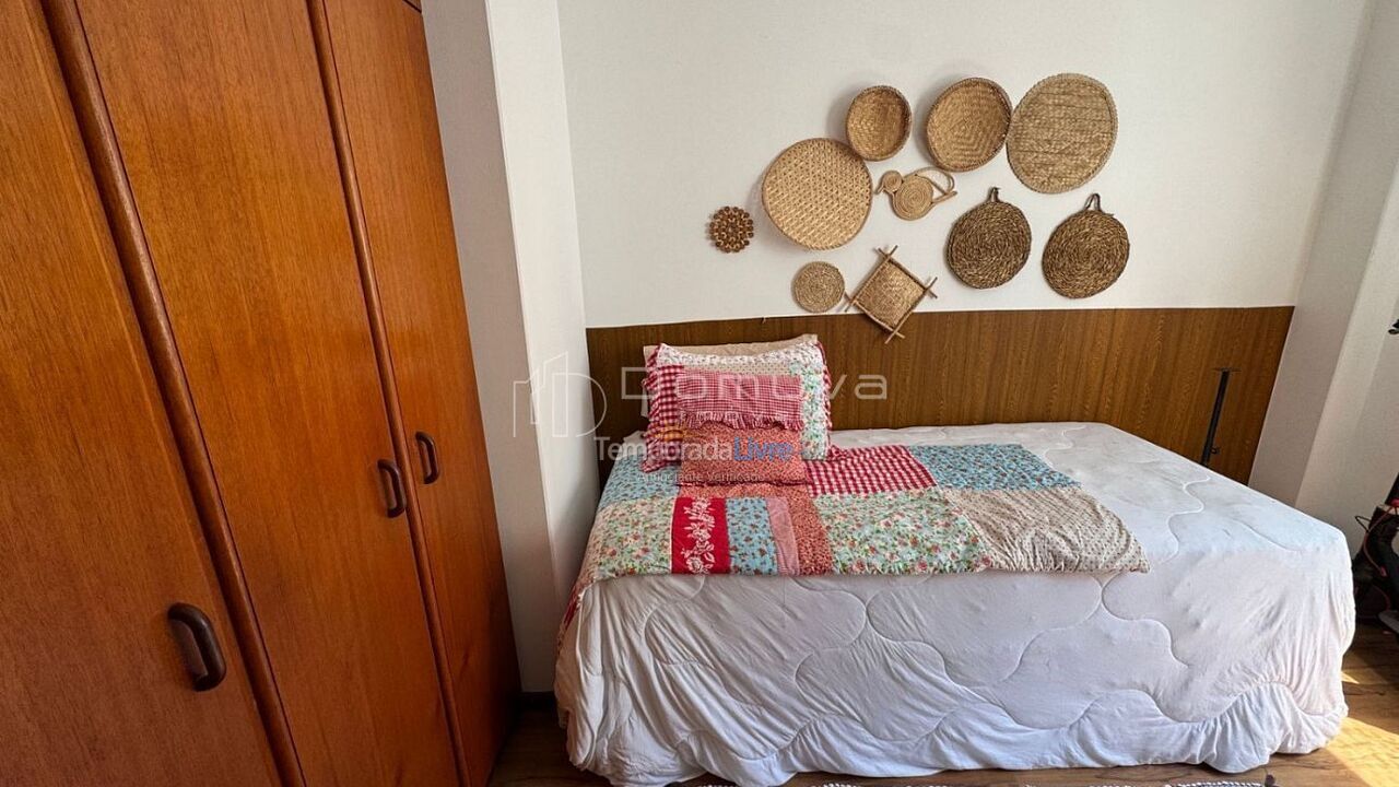 Apartamento para aluguel de temporada em Balneário Camboriú (Praia Central)