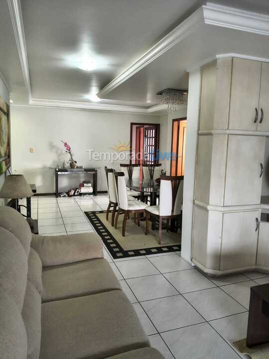 Apartment for vacation rental in Itapema (Meia Praia)