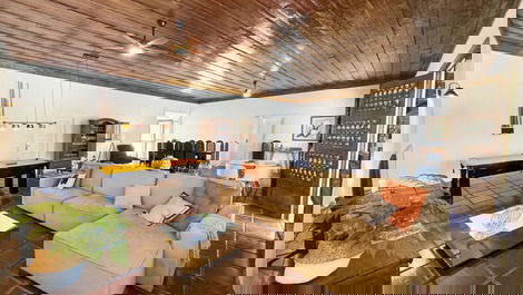 MANSIÓN DE 6 SUITES A 150 m DE LA PLAYA - SE ADMITEN MASCOTAS