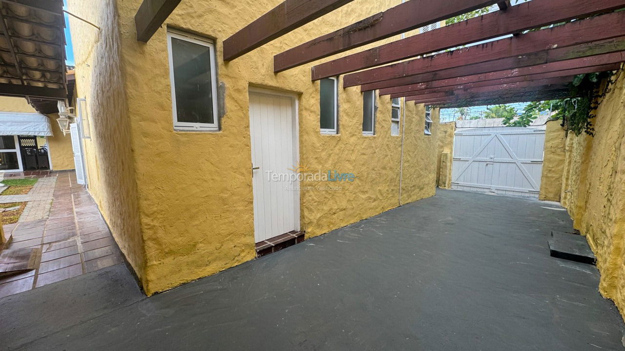 Casa para alquiler de vacaciones em Guarujá (Praia do Pernambuco)