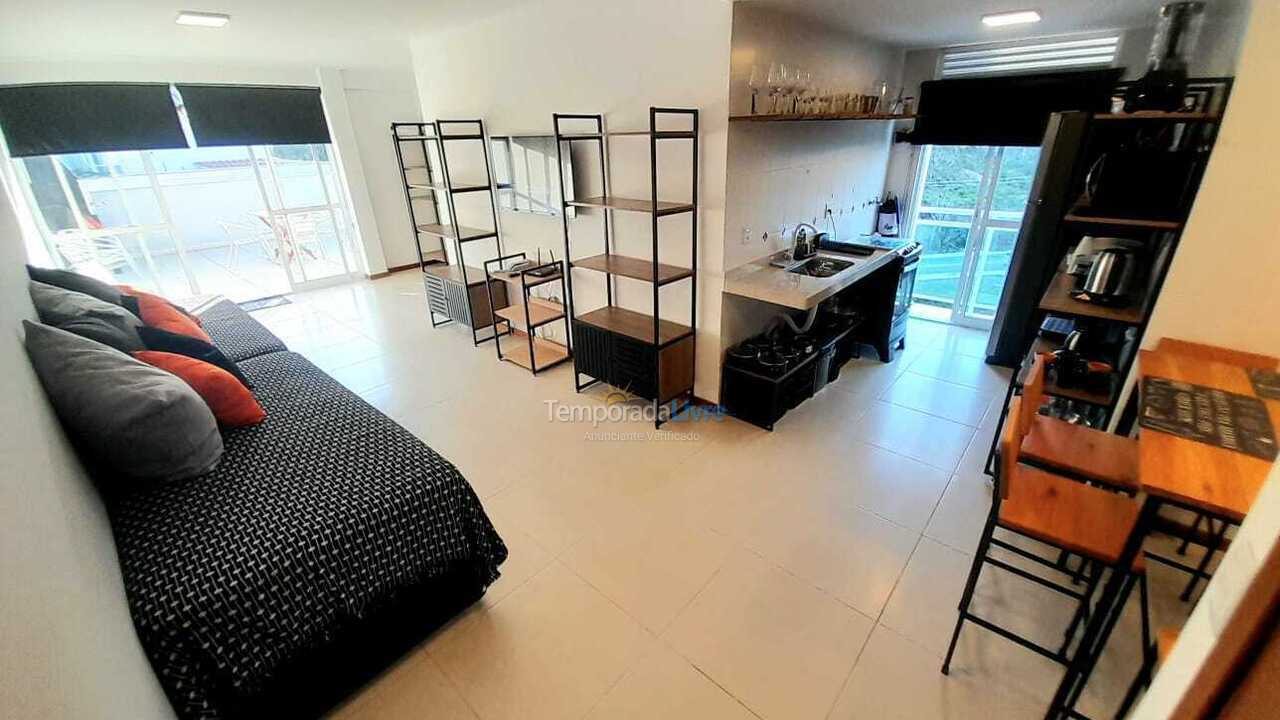 Apartamento para aluguel de temporada em Arraial do Cabo (Prainha)