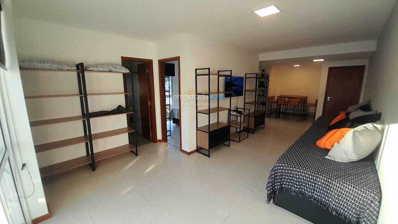 Apartamento para aluguel de temporada em Arraial do Cabo (Prainha)
