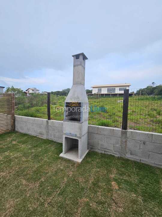 Casa para aluguel de temporada em Imbituba (Praia de Ibiraquera)