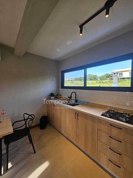 Casa para aluguel de temporada em Imbituba (Praia de Ibiraquera)