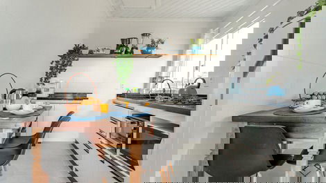 Refúgio Confortável a 15 minutos da praia da Barra da Lagoa