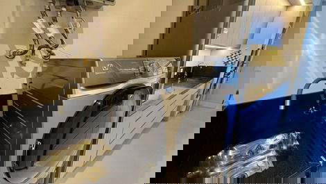 Apartamento alto padrão a 80m da para em Bombas