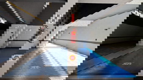 Apartamento alto padrão a 80m da para em Bombas