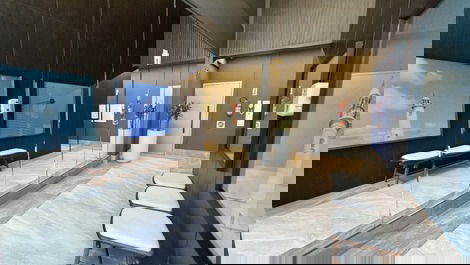 Apartamento alto padrão a 80m da para em Bombas