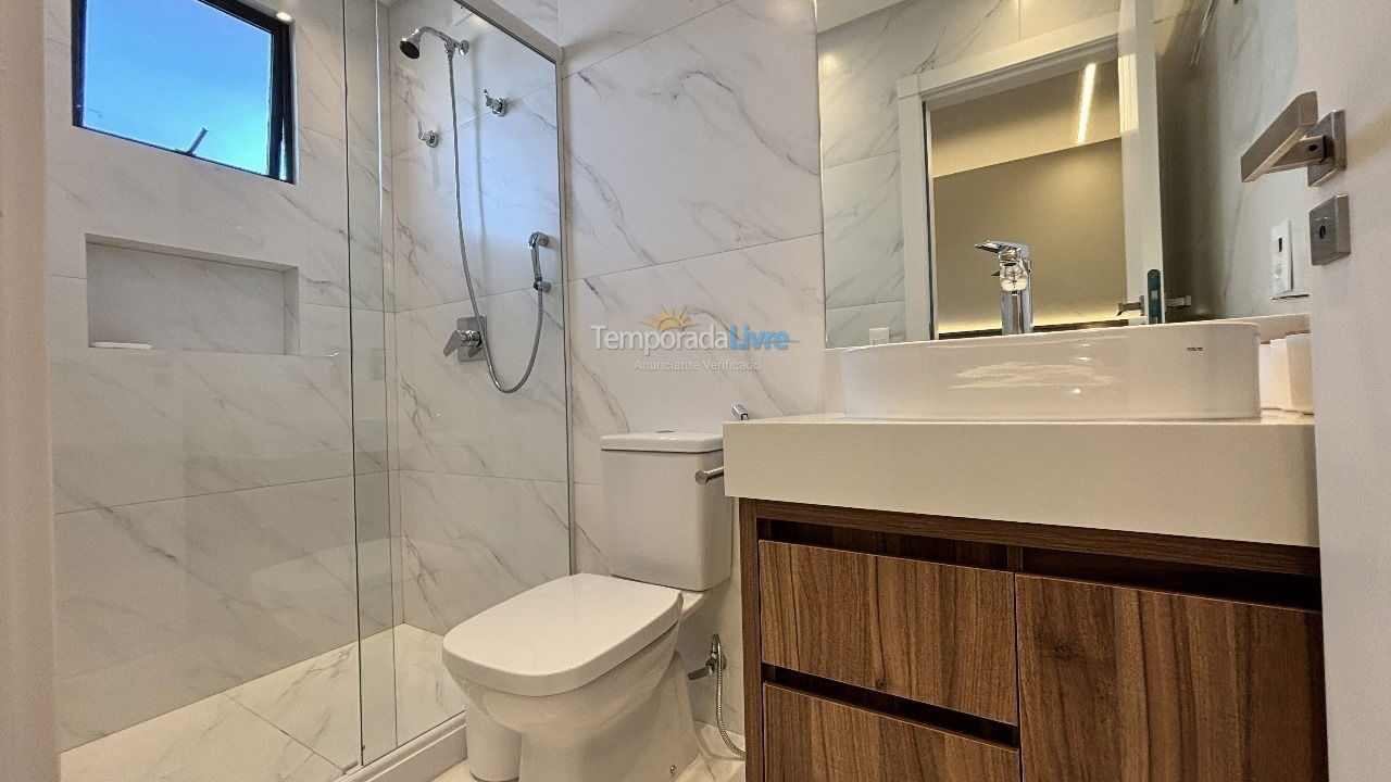 Apartamento para aluguel de temporada em Bombinhas (Bombas 115)