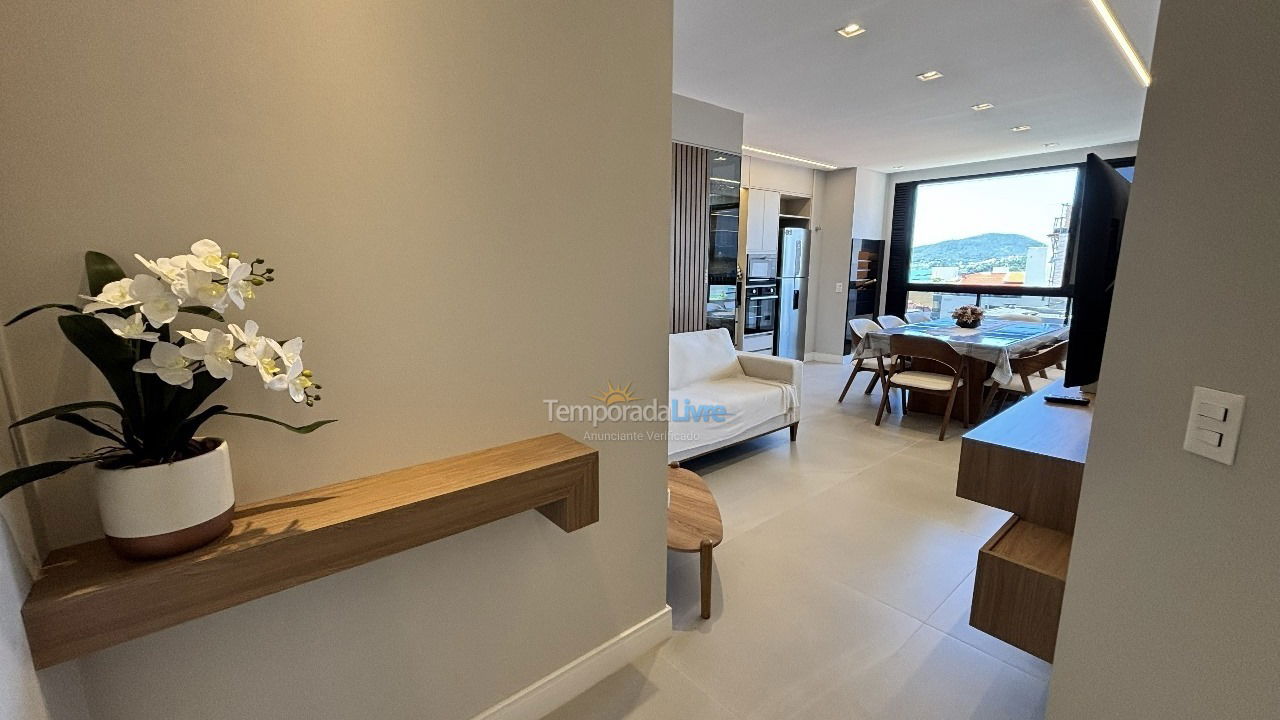 Apartamento para aluguel de temporada em Bombinhas (Bombas 115)