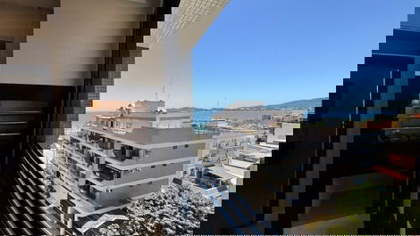 Apartamento alto padrão a 80m da para em Bombas