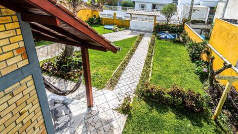 C003 - CASA COM 3 DORMITÓRIOS EM BOMBINHAS