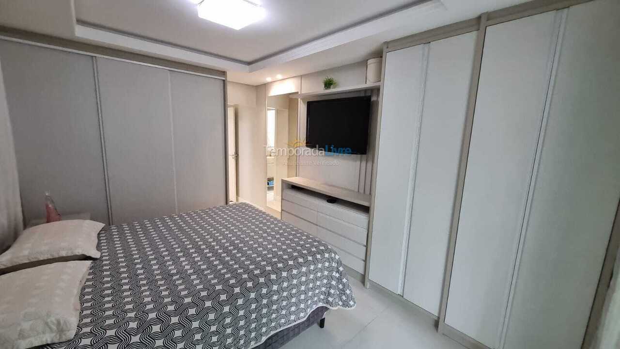 Apartment for vacation rental in Itapema (Meia Praia)