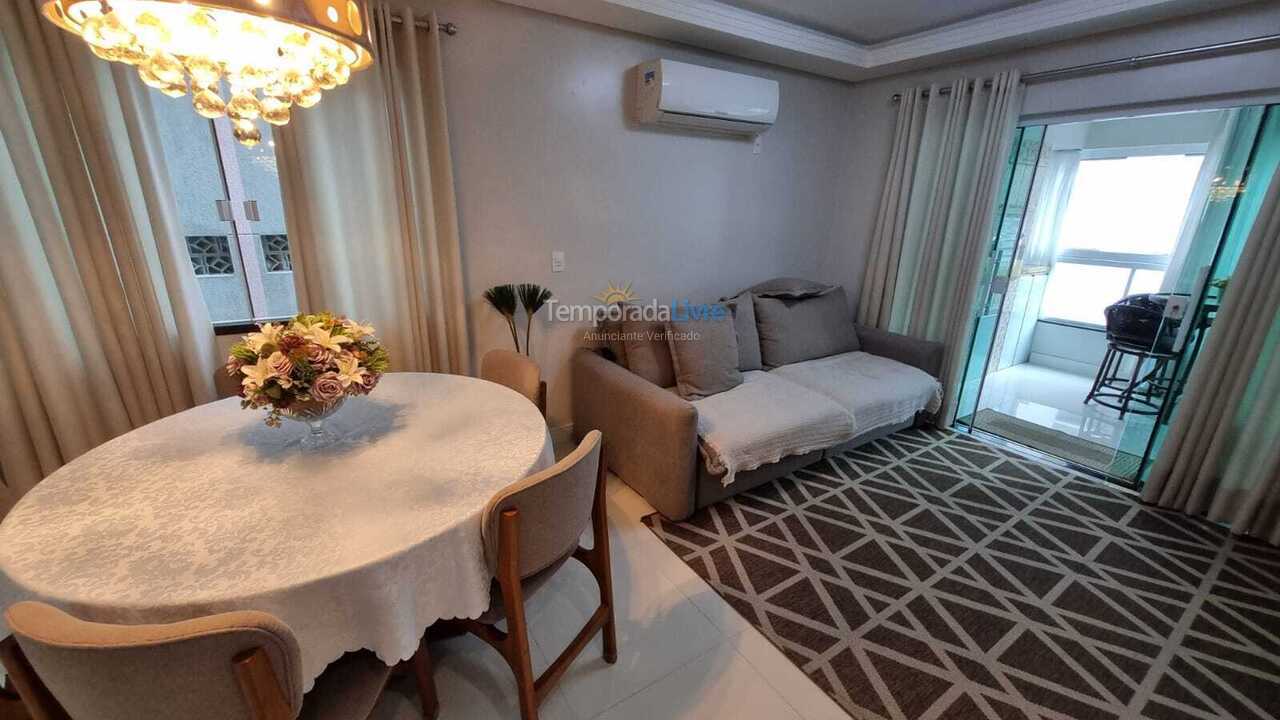 Apartment for vacation rental in Itapema (Meia Praia)