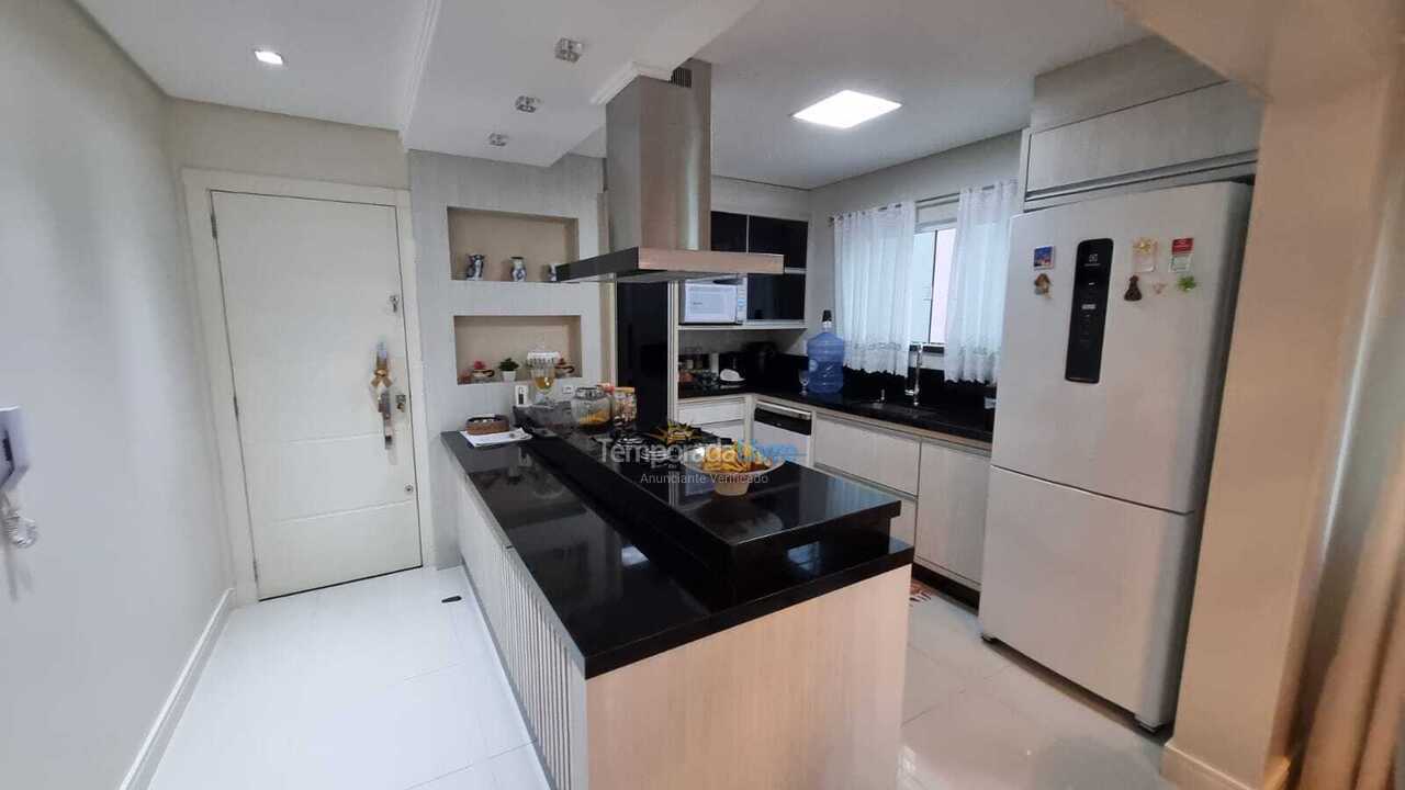 Apartment for vacation rental in Itapema (Meia Praia)