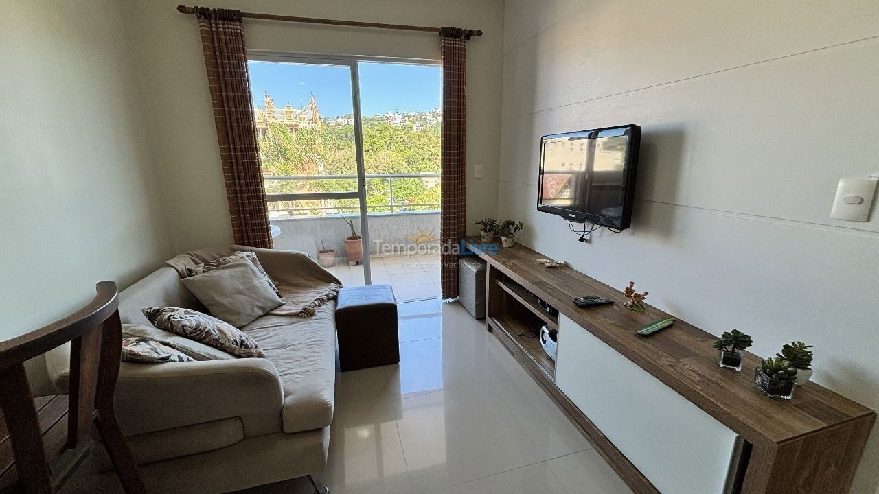 Casa para aluguel de temporada em Bombinhas (Praia de Bombas)