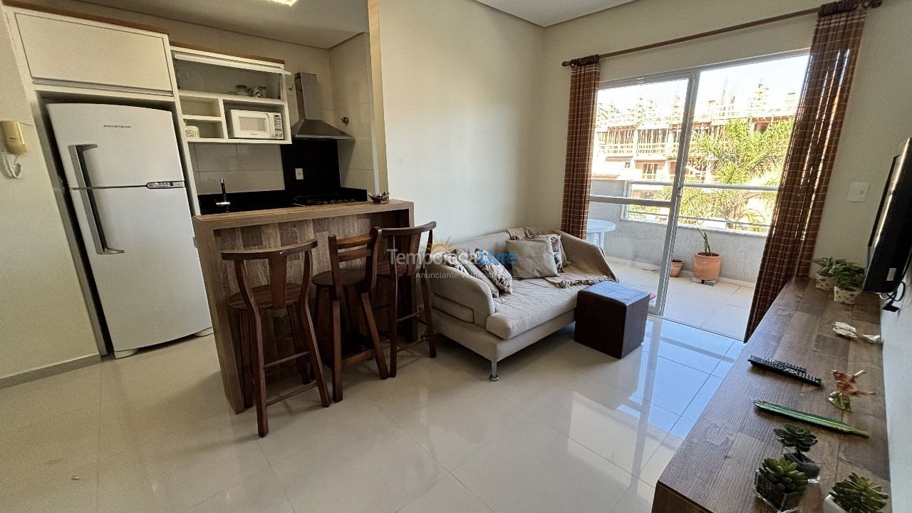 Casa para aluguel de temporada em Bombinhas (Praia de Bombas)