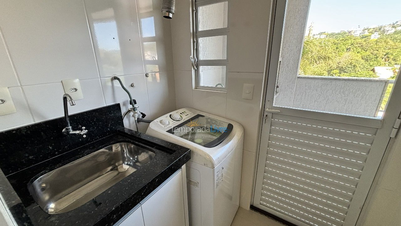 Casa para aluguel de temporada em Bombinhas (Praia de Bombas)