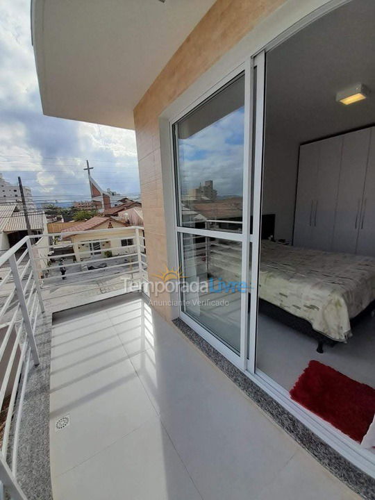 Casa para aluguel de temporada em Itapema (Perequê)