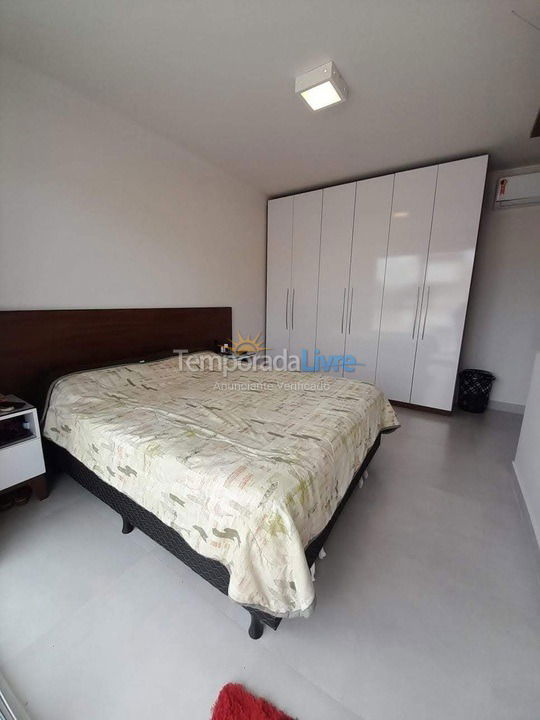 Casa para aluguel de temporada em Itapema (Perequê)