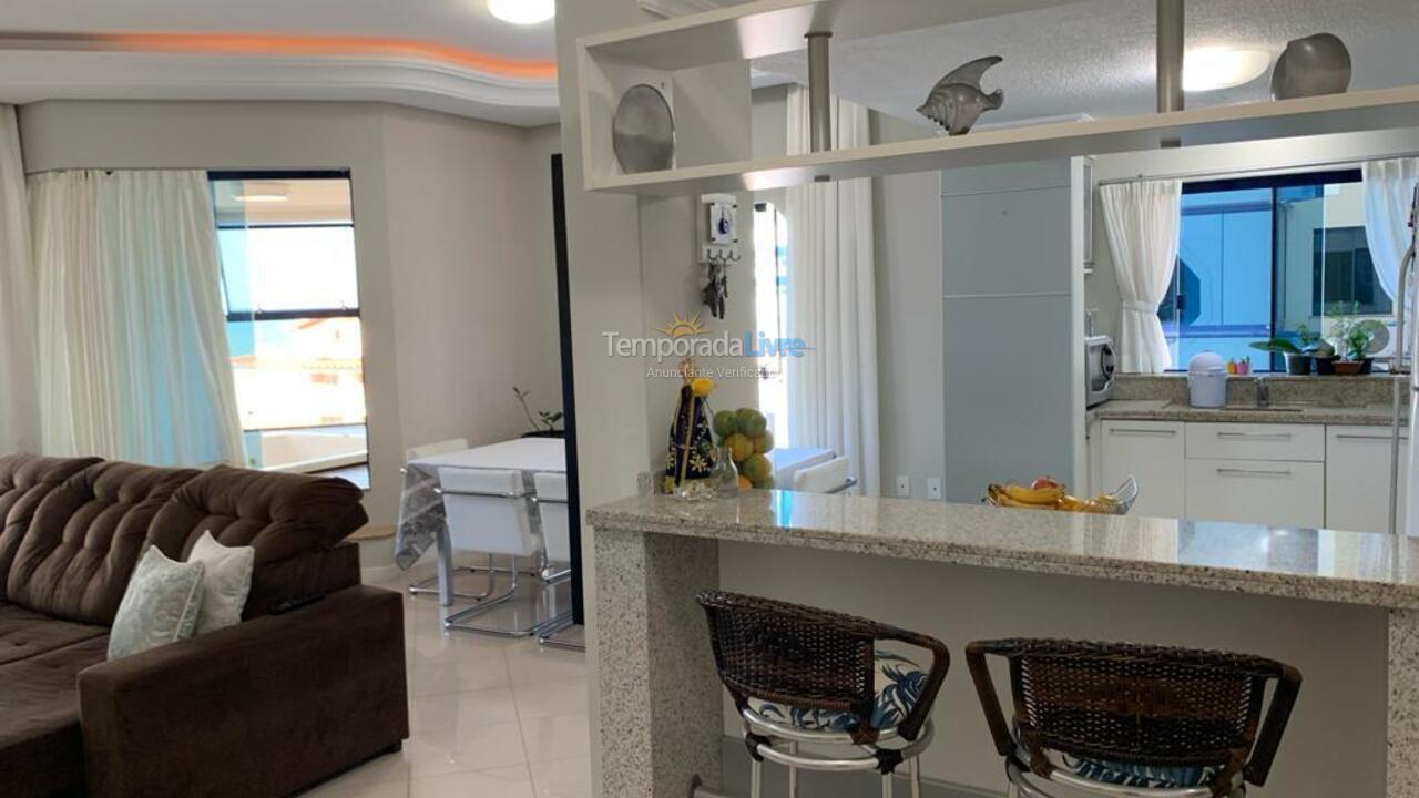 Apartamento para aluguel de temporada em Itapema (Meia Praia)