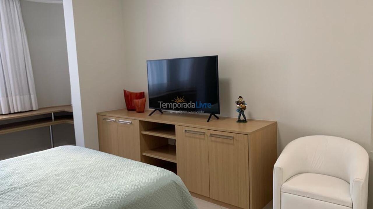 Apartamento para aluguel de temporada em Itapema (Meia Praia)