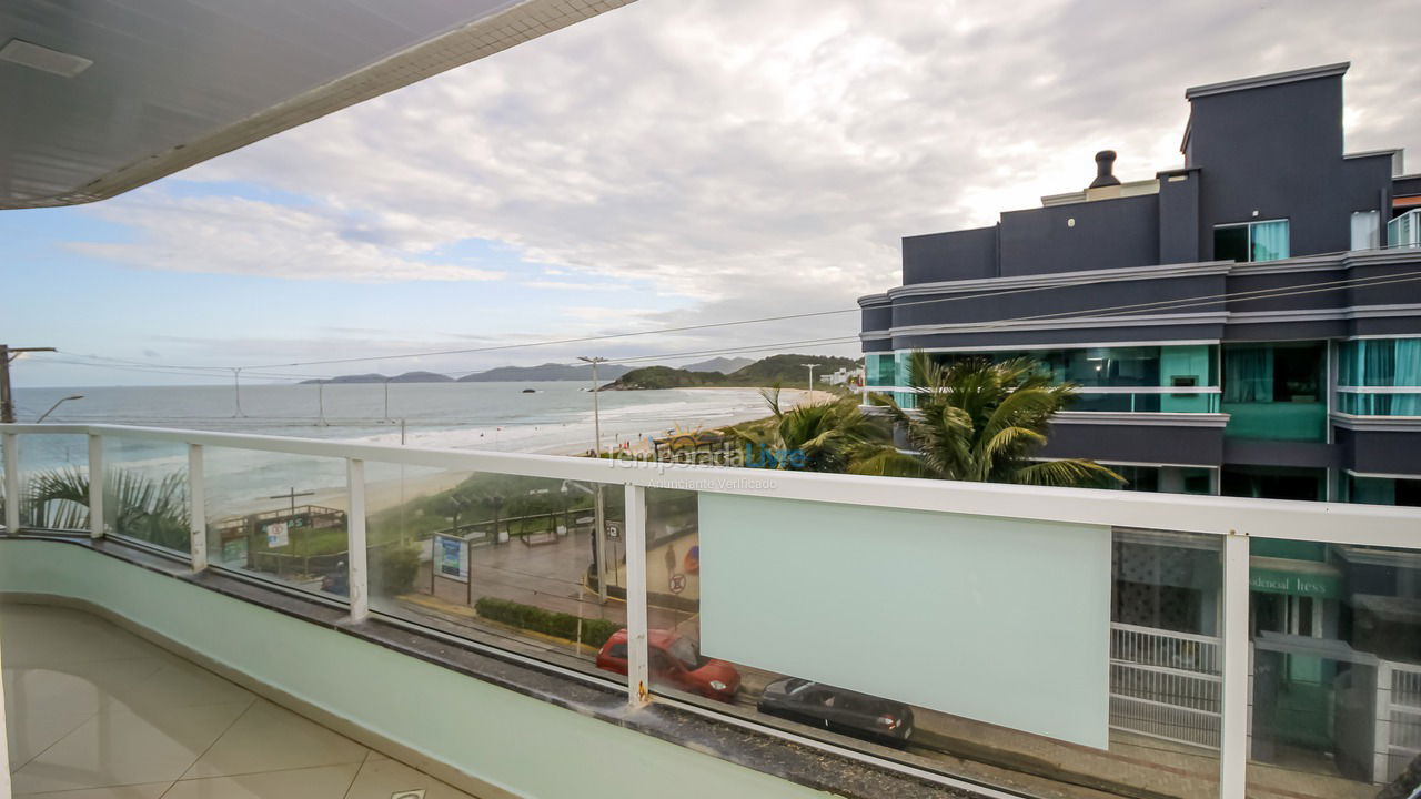 Apartamento para aluguel de temporada em Bombinhas (Praia de Quatro Ilhas)