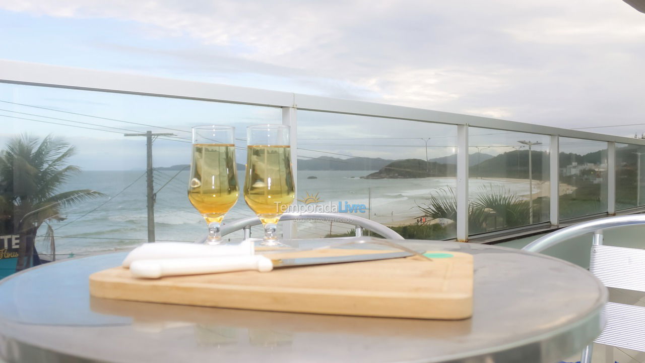 Apartamento para aluguel de temporada em Bombinhas (Praia de Quatro Ilhas)