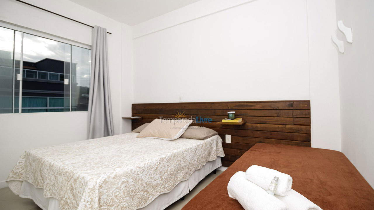 Apartamento para aluguel de temporada em Bombinhas (Praia de Quatro Ilhas)