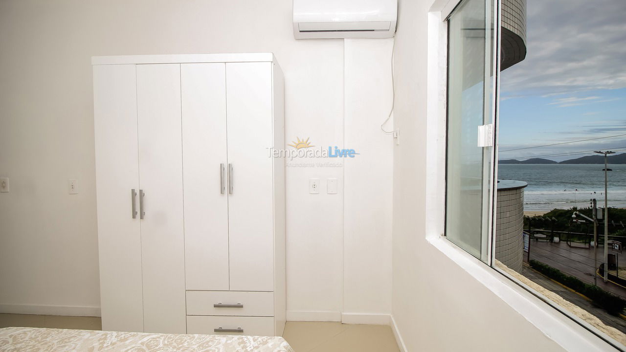 Apartamento para aluguel de temporada em Bombinhas (Praia de Quatro Ilhas)