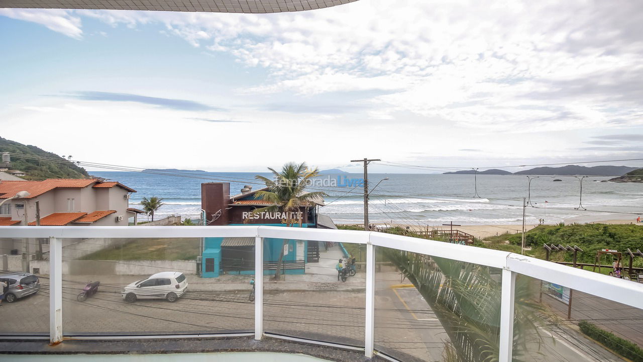 Apartamento para aluguel de temporada em Bombinhas (Praia de Quatro Ilhas)