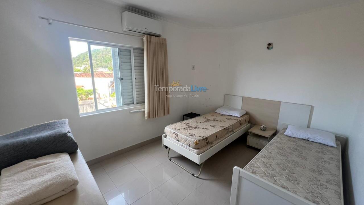 Apartamento para alquiler de vacaciones em São Francisco do Sul (Prainha)