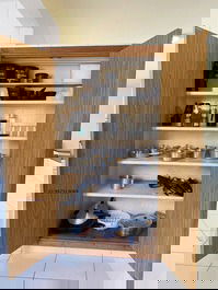 Small house/outbuilding for 20 people, 5 bedrooms, air conditioning and Wi-Fi, 300 meters from Maranduba Beach.