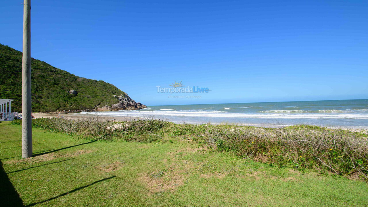 Apartamento para aluguel de temporada em Florianópolis (Brava)